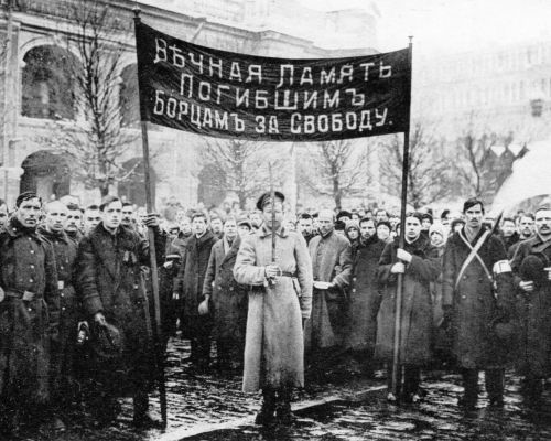 Demonstration in St. Petersburg 1917 © Bayerische Staatsbibliothek